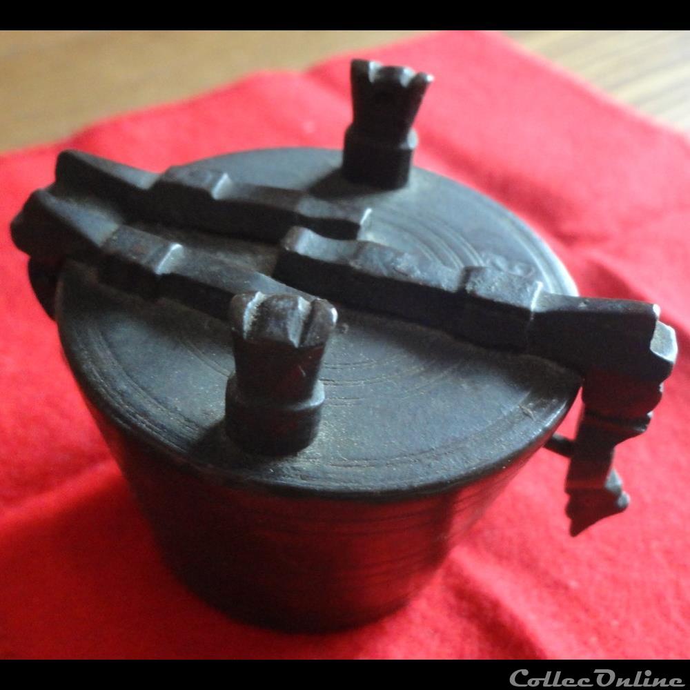 poid medievaux fusil piles a godets dite charlemagne a 5 godets