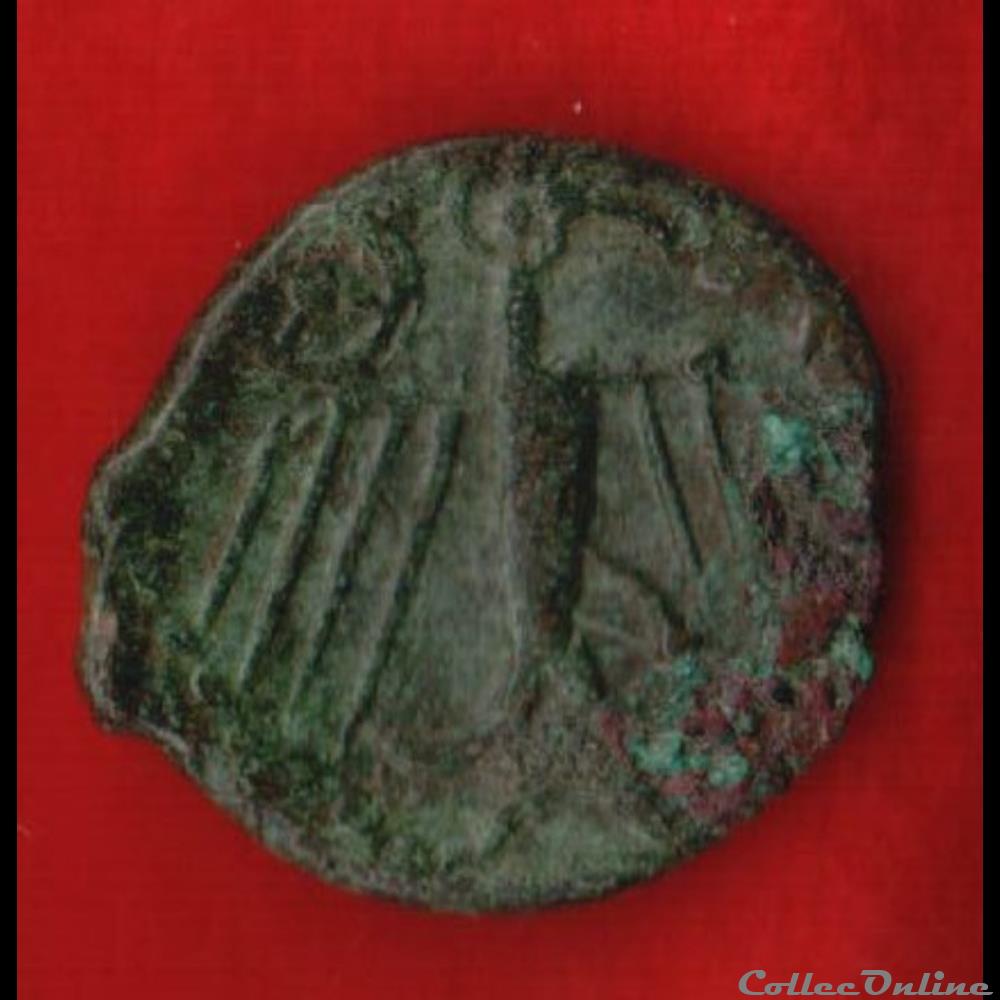 Carnutes - Bronze à l'aigle et à la rouelle monnaies antiques celtes carnutes bronze a aigle et a la rouelle