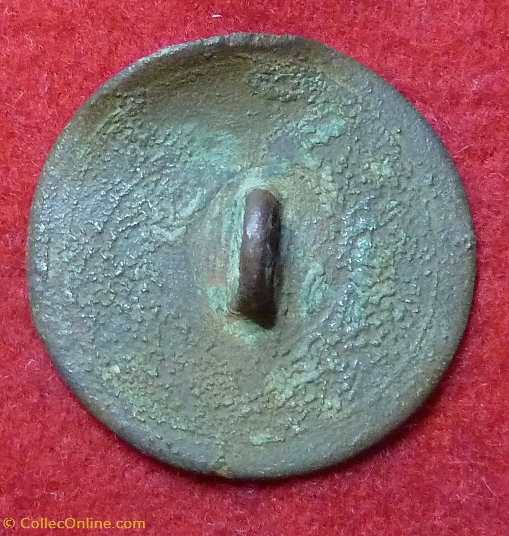 vetements et accessoires boutons militaires marine restaurations ier bataillon de la guadeloupe