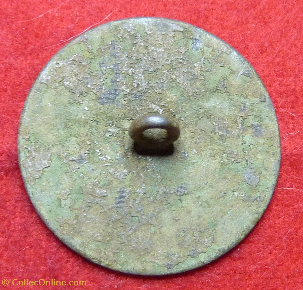 vetements et accessoires boutons militaires sedan 1789 1790
