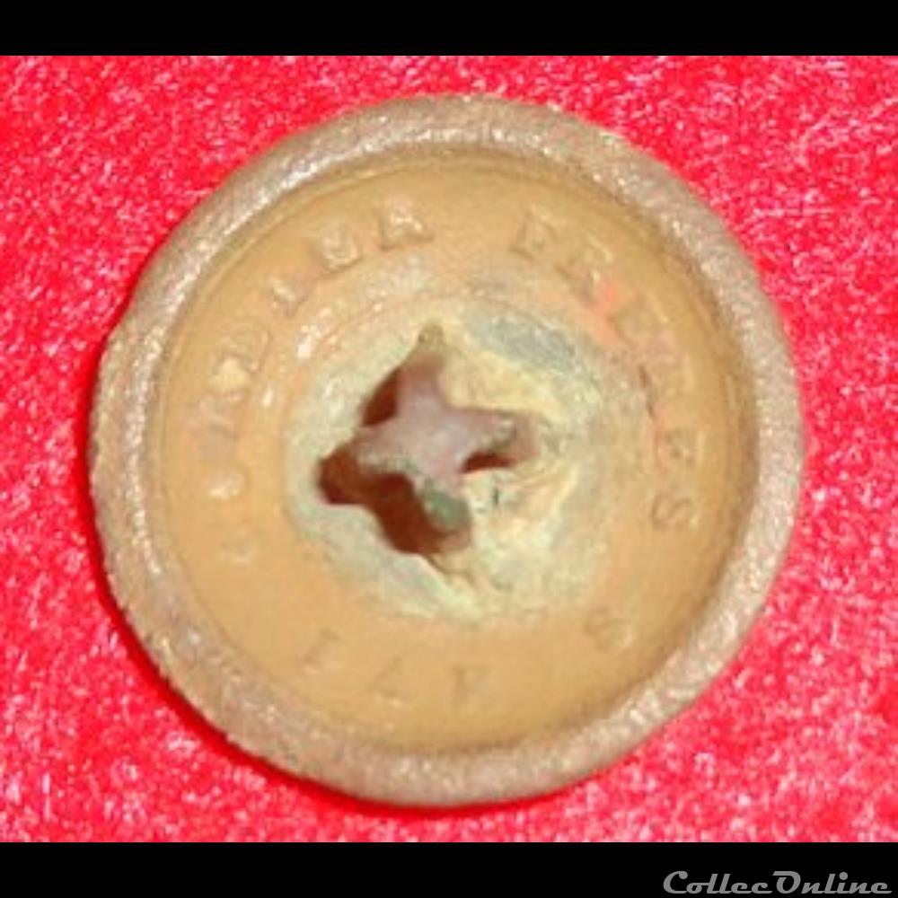 vetements et accessoires boutons militaires 1 ere infanterie de ligne 1844 1871
