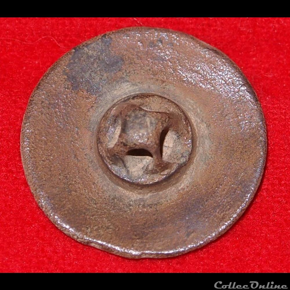 vetements et accessoires boutons militaires 45 eme infanterie de ligne 1762 1792