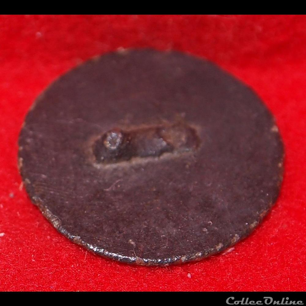 vetements et accessoires boutons militaires 39 eme infanterie de ligne 1803 1814
