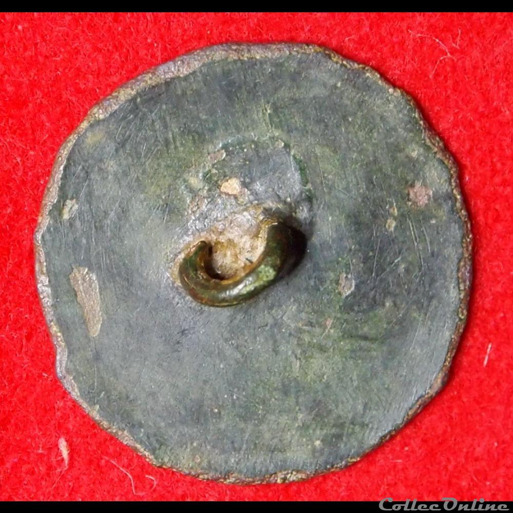 vetements et accessoires boutons militaires armee de terre infanterie 1792 1793
