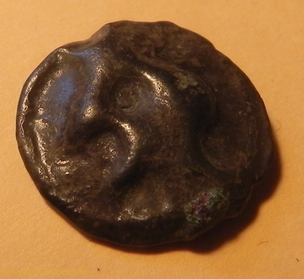 monnaies antiques celtes potin turons a la tete diabolique monnaie inspiration lunaire