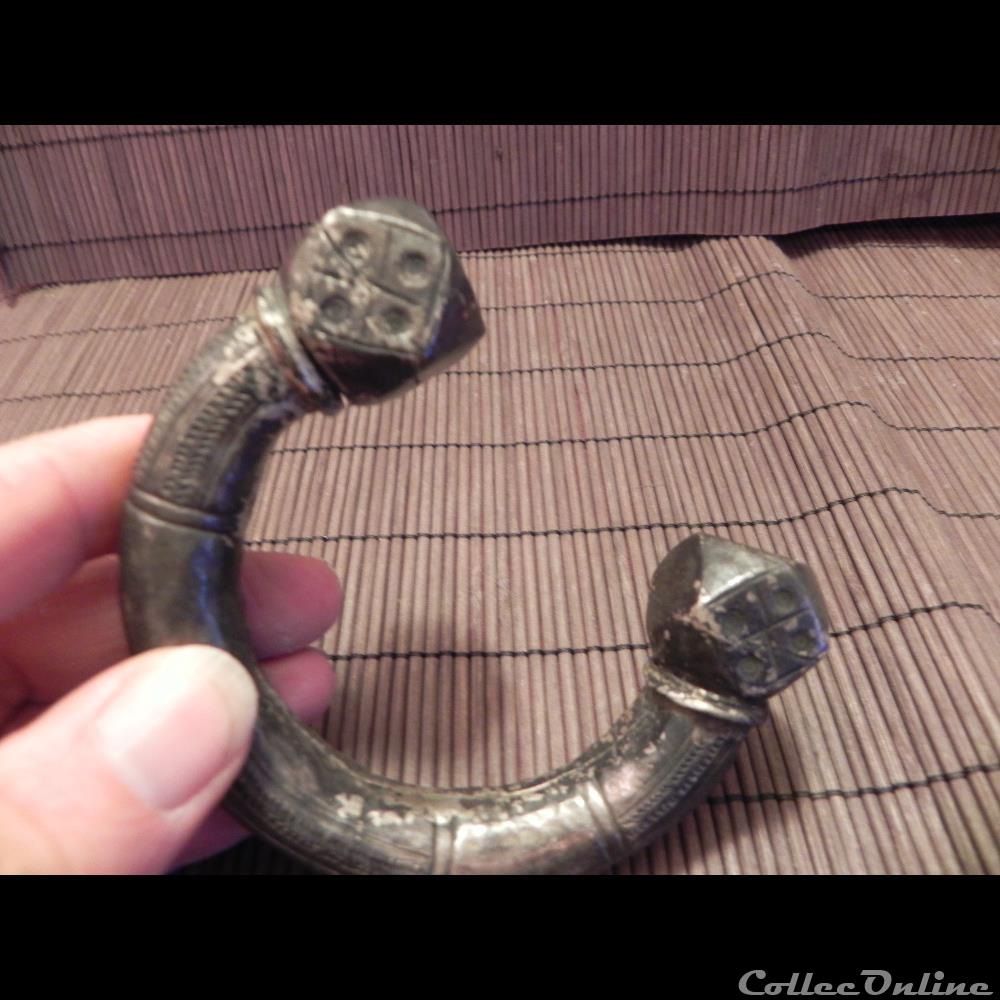 primitive afrique bracelet manille monnaie en argent