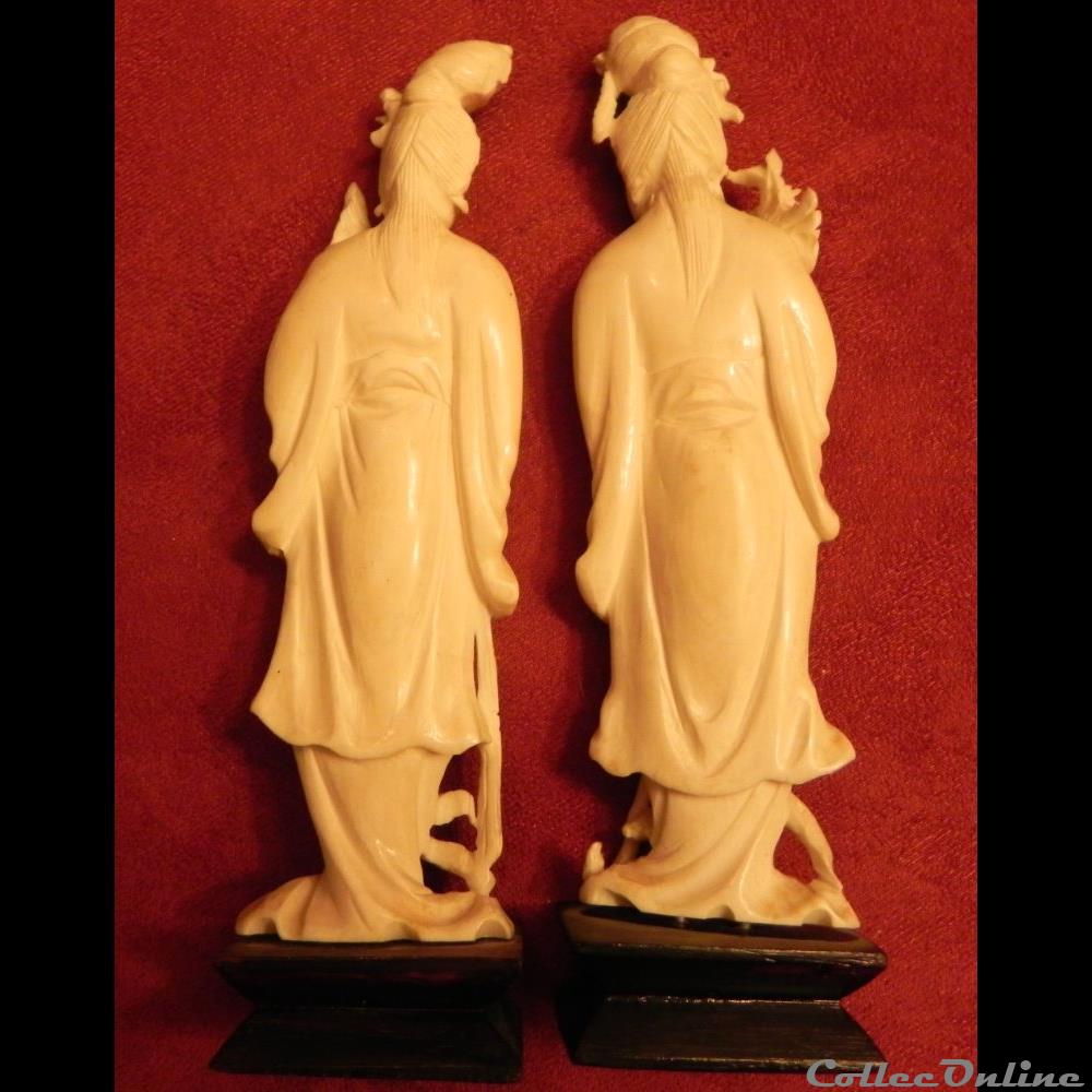 deux concubines en ivoire art antiquite asiatique autre deux concubines en ivoire
