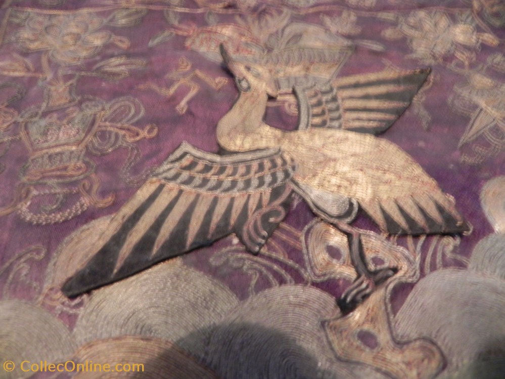 art antiquites oriental carre de soie svastika