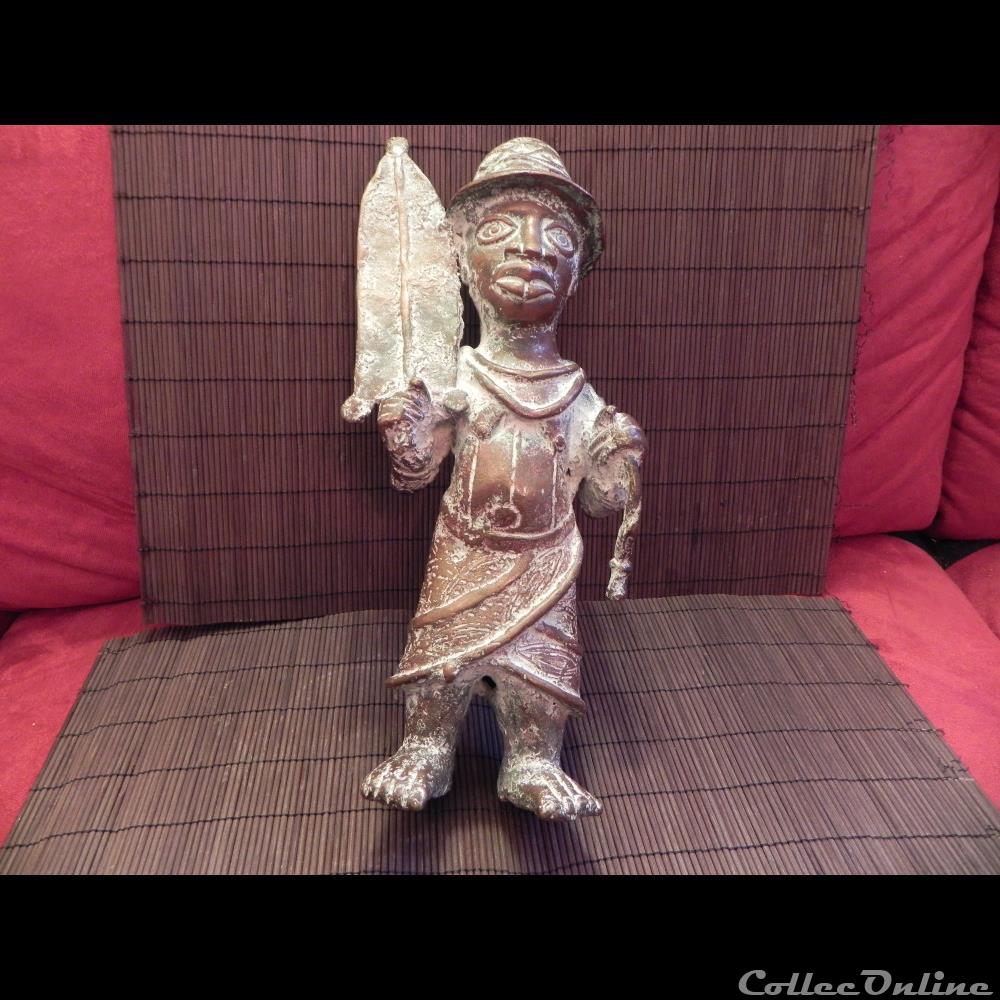 art antiquite africain statue du bronze un roi du benin
