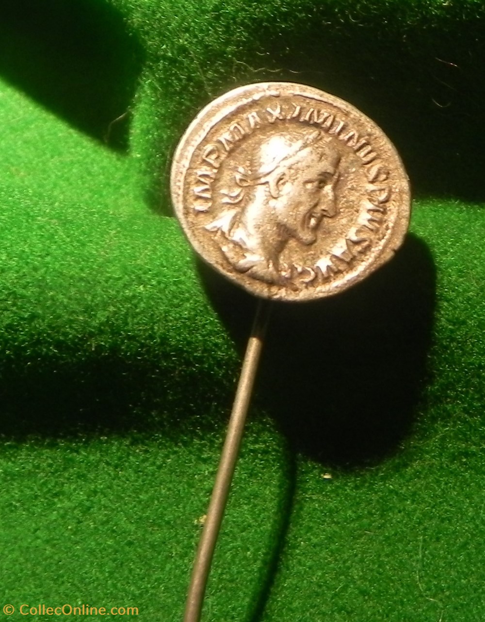 monnaies antiques romaines imperiales et republicaines epingle a lavalliere ou a cravate