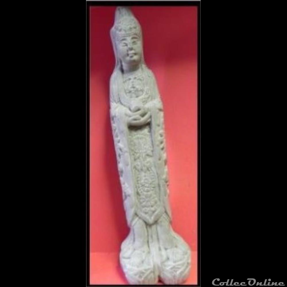 art antiquite asiatique bamoun dignitaire ou dame de cour en gres rose