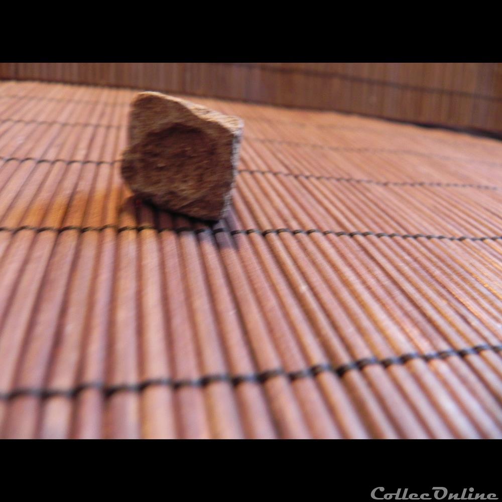 poids pyramidal Romain antique europe poids pyramidal romain