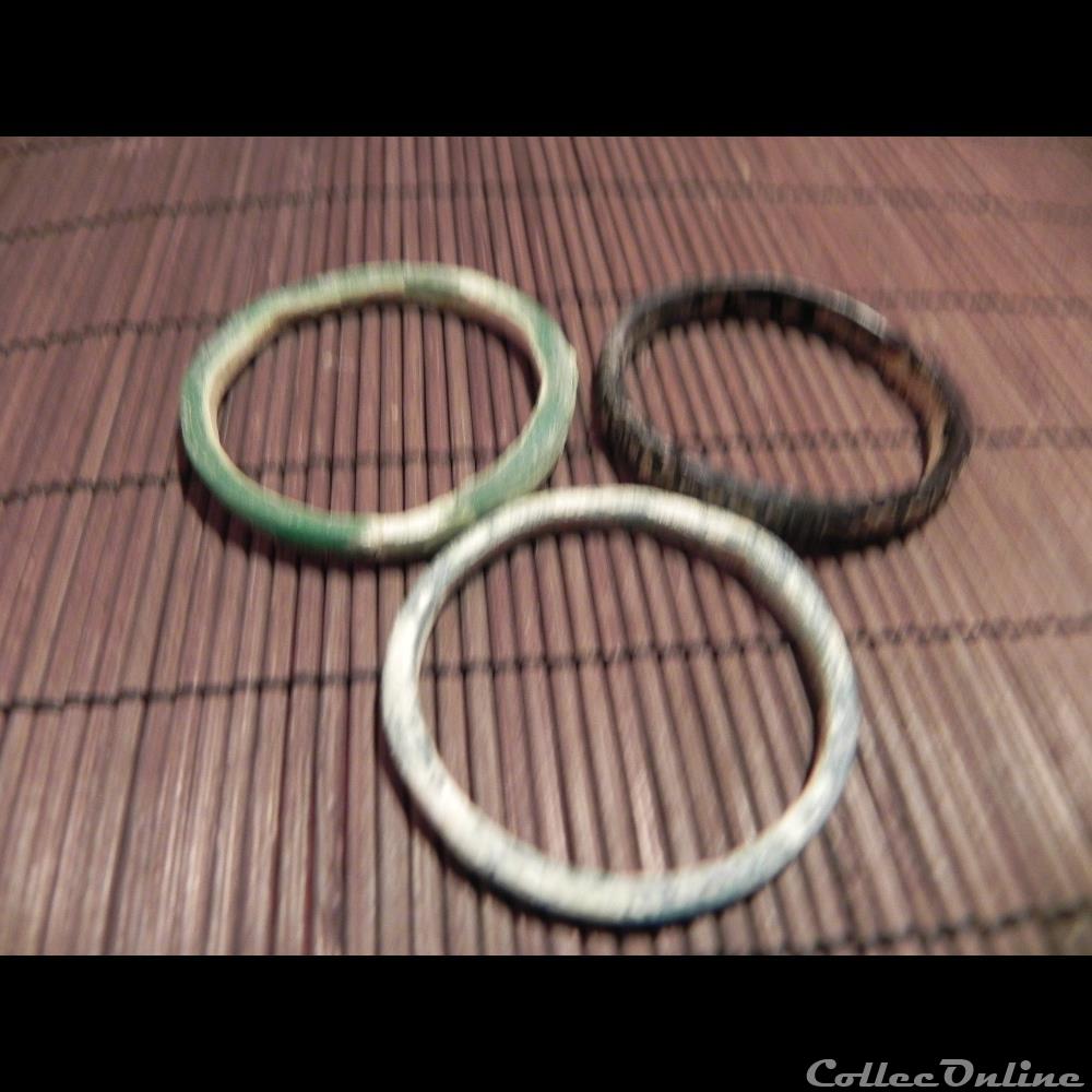 art antiquite archeologie europe ensemble de petits bracelets en pate de verre gernanie