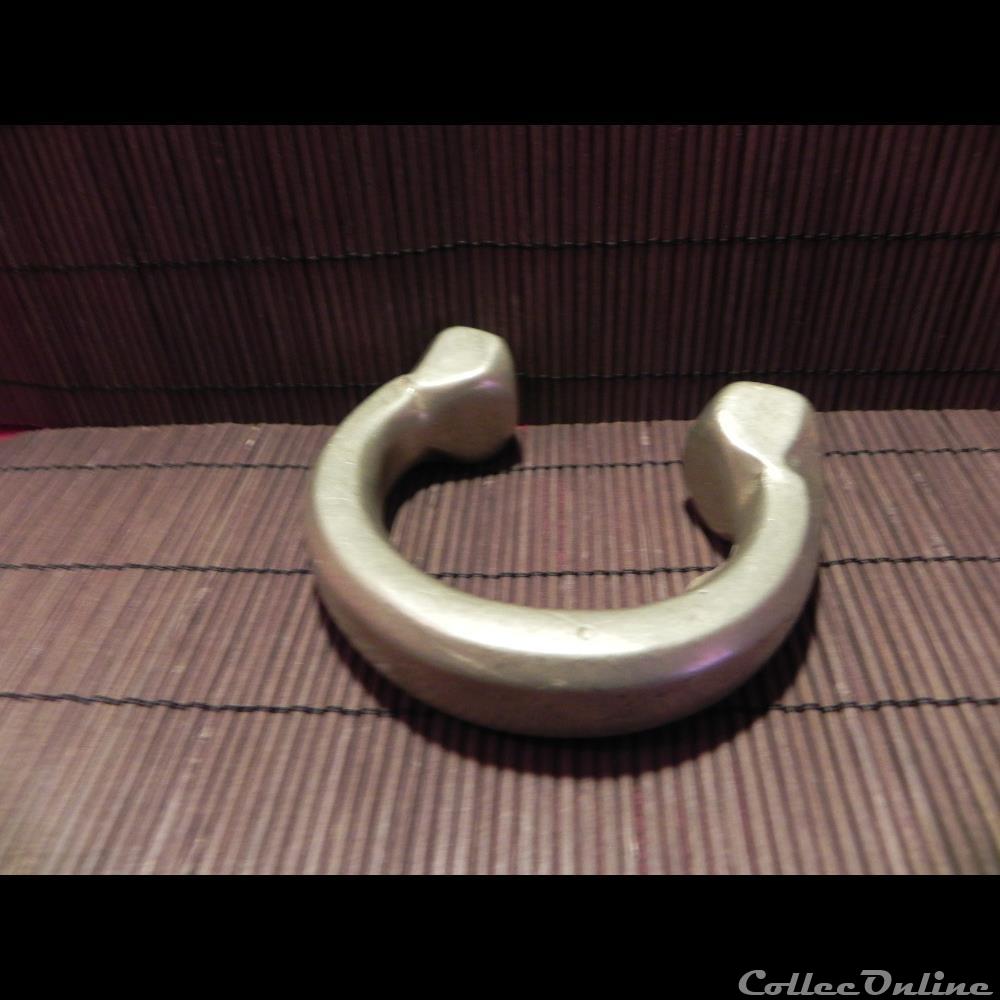 primitive afrique bracelet manille monnaie en argent