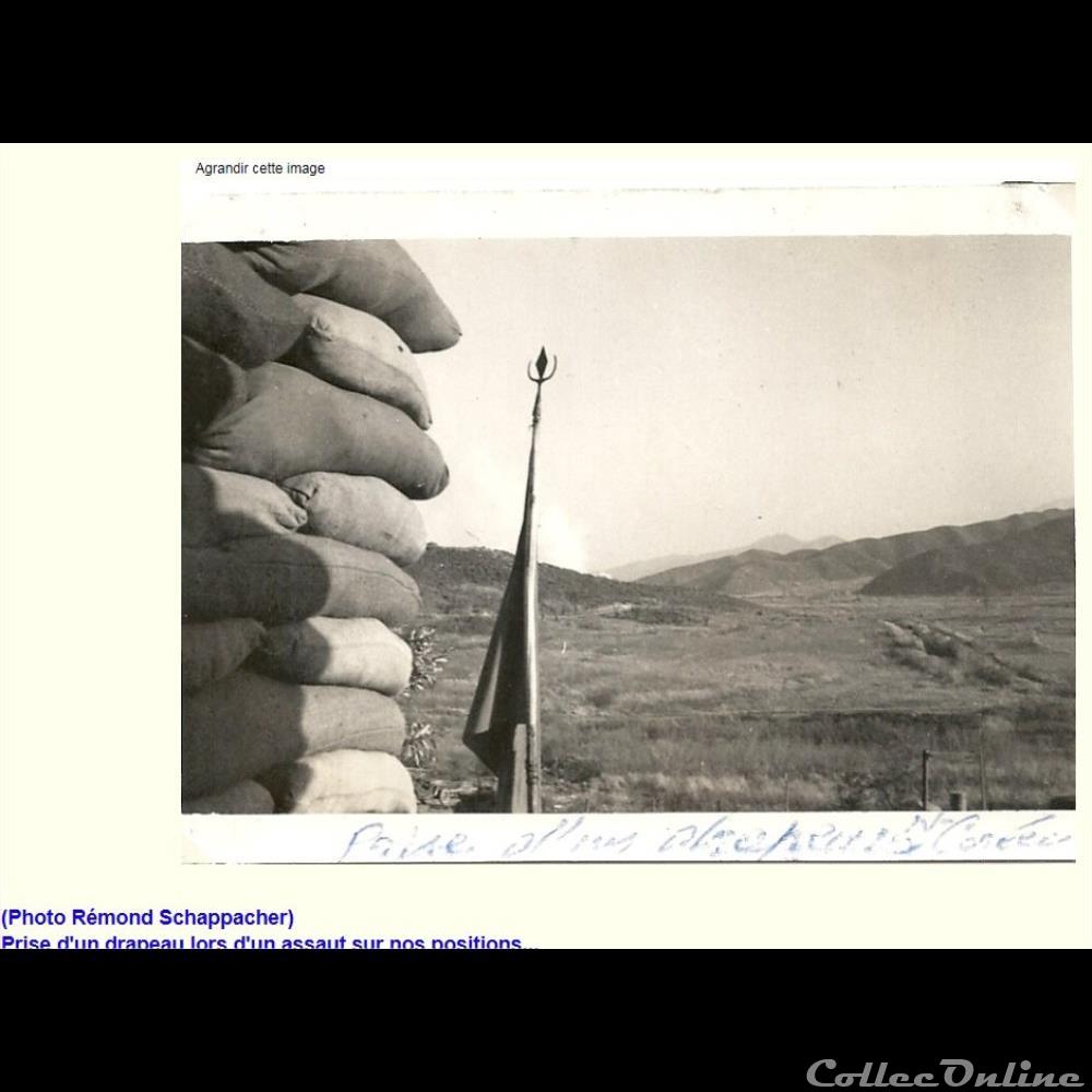 photographie poid opium europe guerre de coree 1952 prise un drapeau