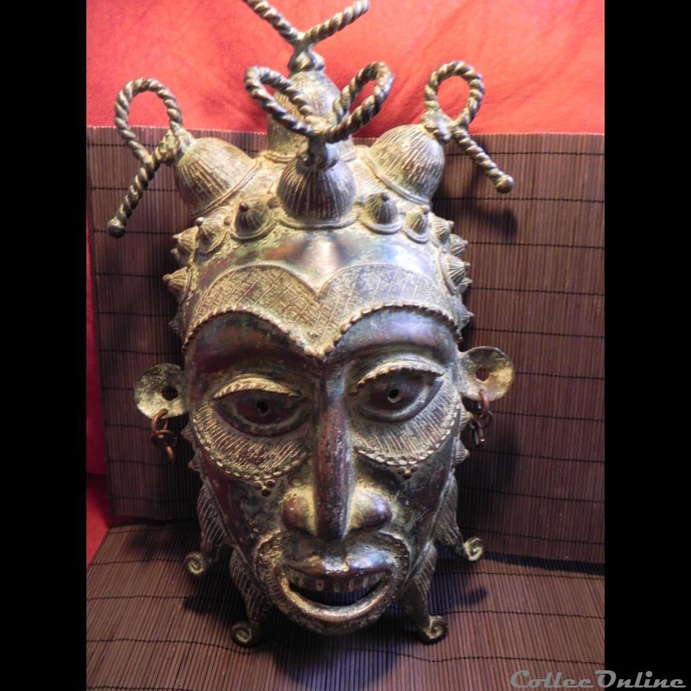 art antiquite africain masque bamoun bronze