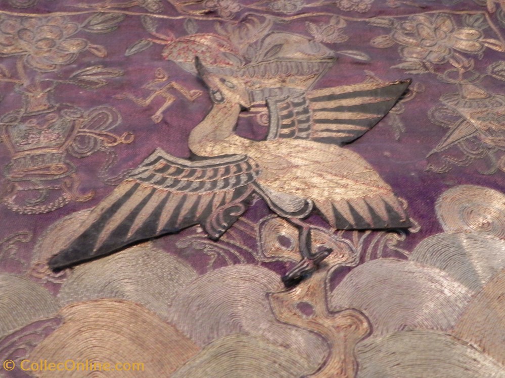 art antiquites oriental carre de soie svastika