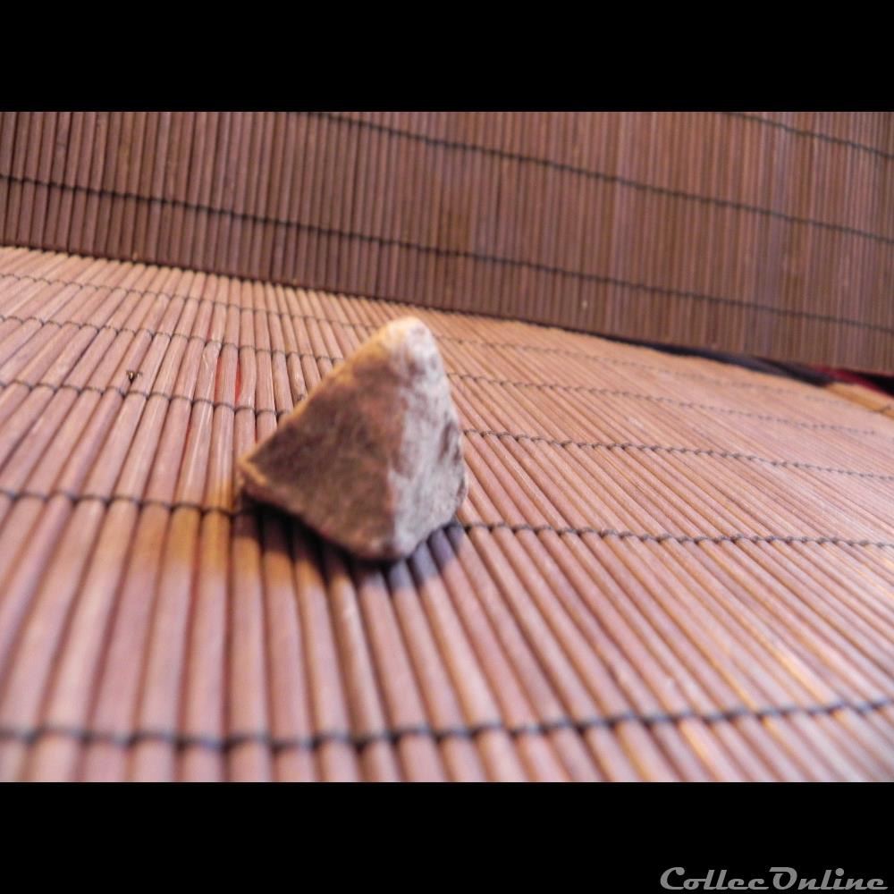 poids pyramidal Romain antique europe poids pyramidal romain