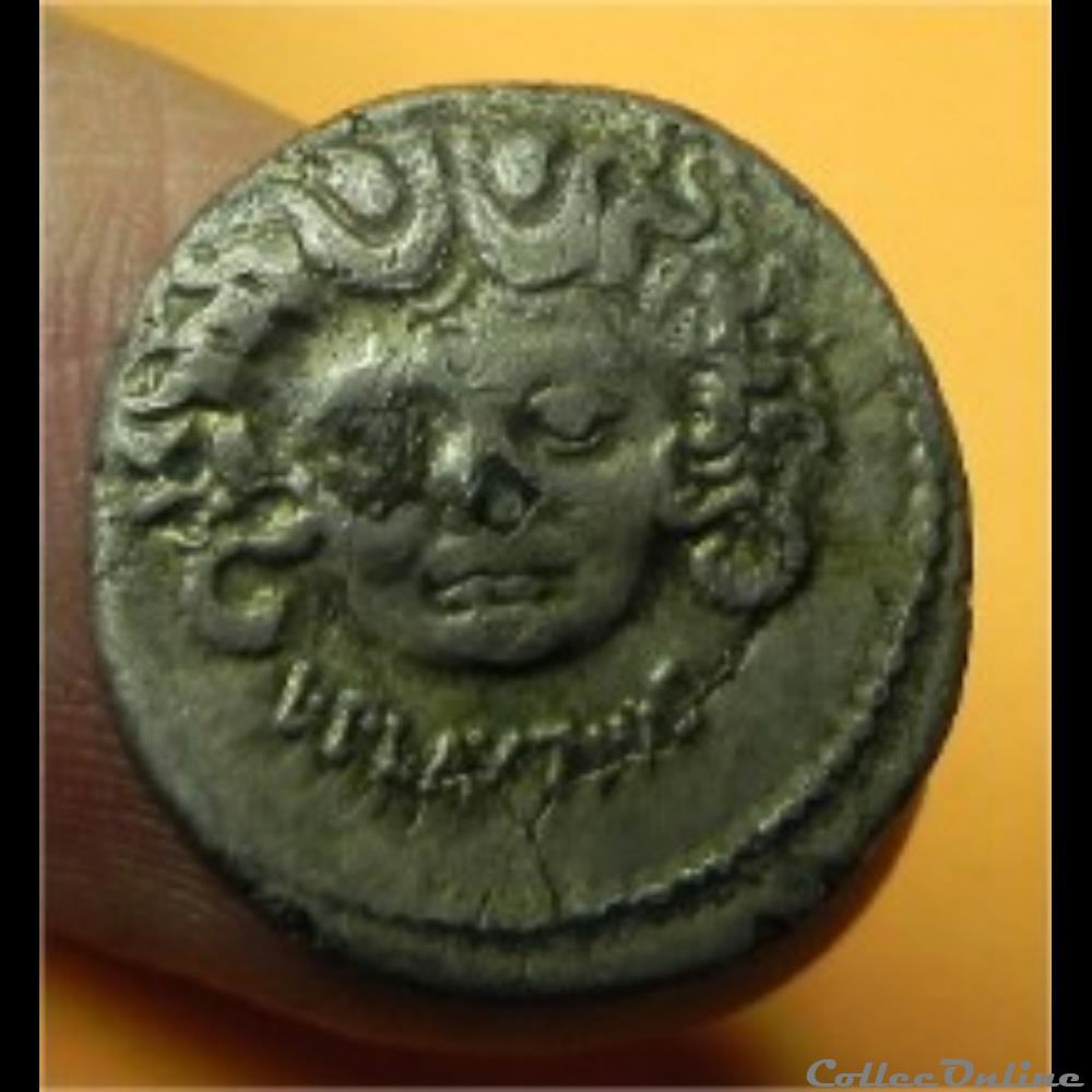 monnaie antique romaine plautia
