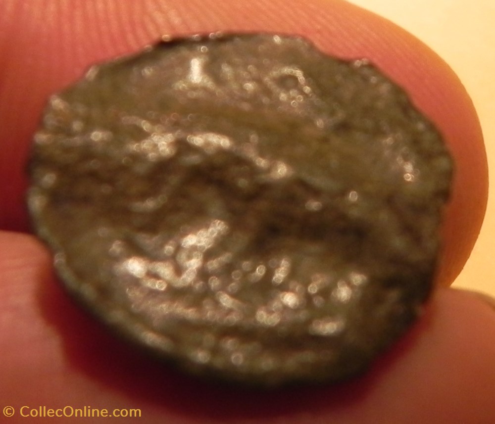 monnaies antiques celtes potin turons a la tete diabolique monnaie inspiration lunaire