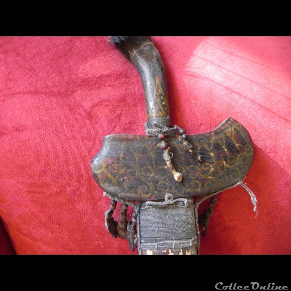 ancien couteau kriss damassé 5 militarium arme blanch mandat territoriaux ancien couteau kriss damasse
