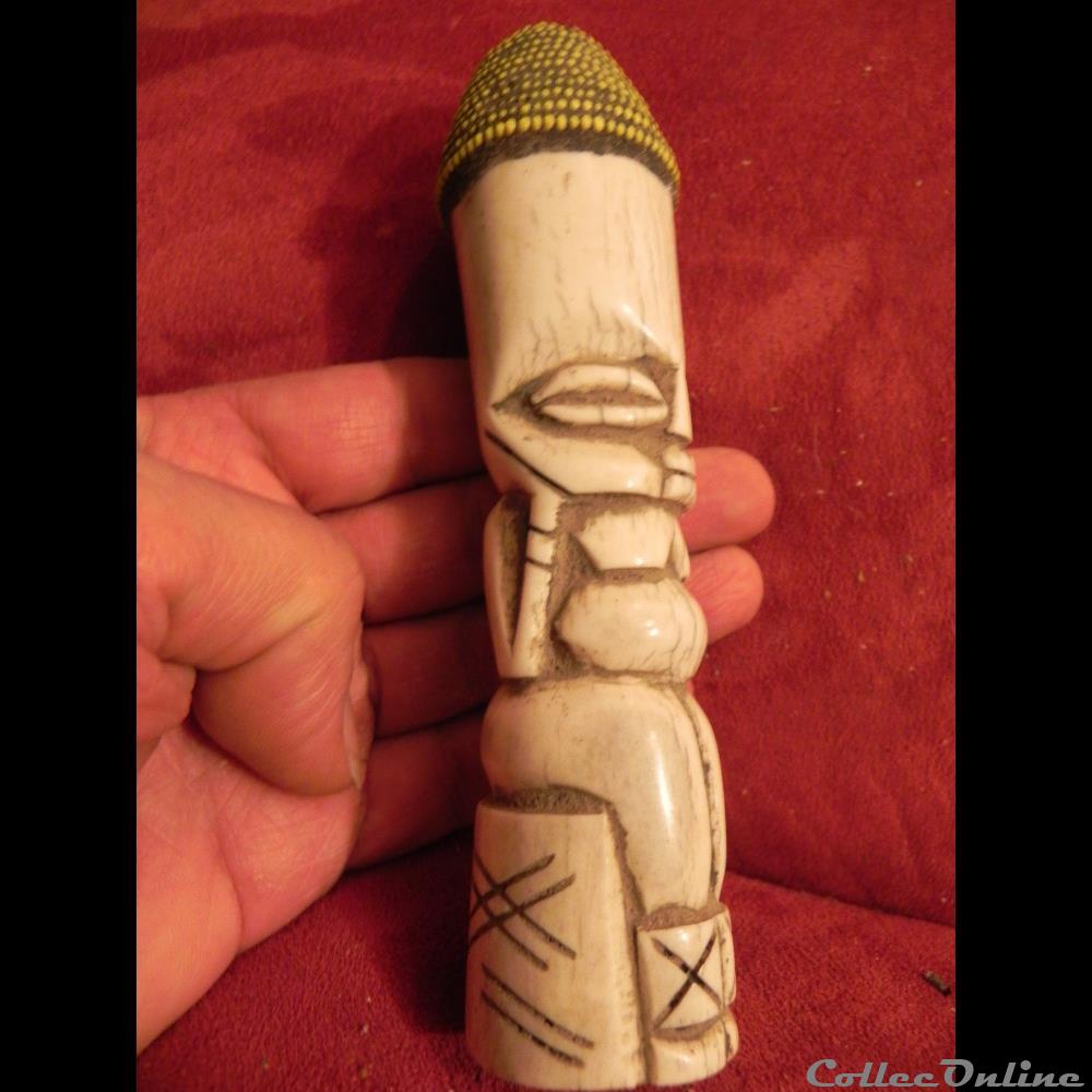 BAMOUN Fétiche ou poupée os et perles 4 art antiquite africain statue bamoun fetiche ou poupee os et perles