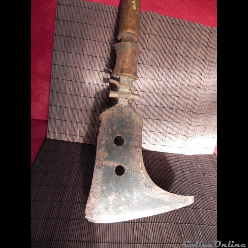 militarium arme blanch mandat territoriaux epee faucille mangbetu r du congo