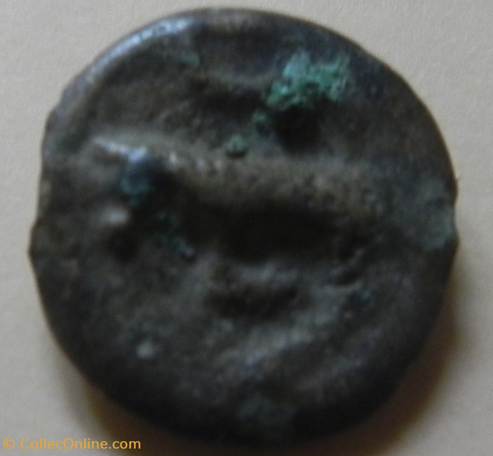 monnaies antiques celtes potin turons a la tete diabolique monnaie inspiration lunaire