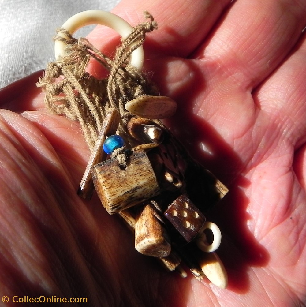 art antiquites oriental amulettes breloques