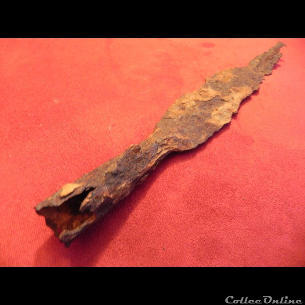 point de lance Celte (ou autre?) 2 militarium arme blanch mandat territoriaux point de lance celte ou autre