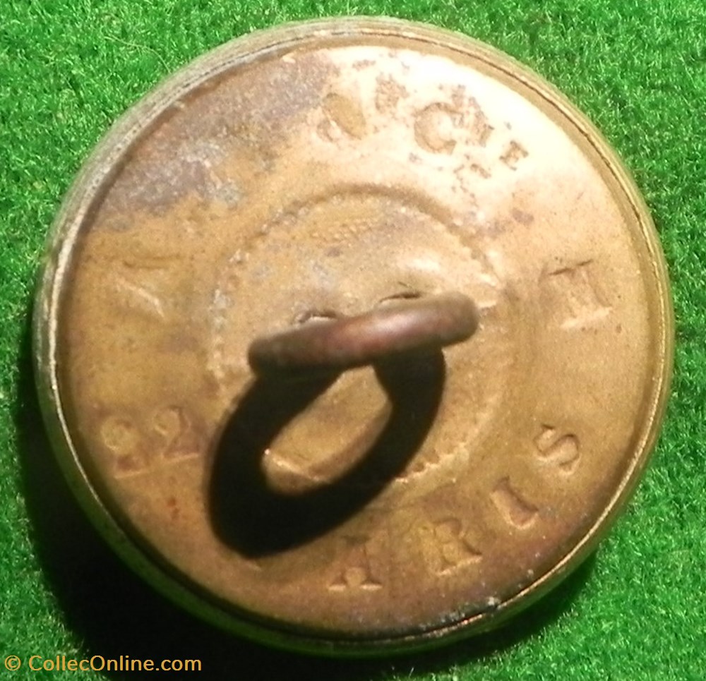 vetements et accessoires boutons militaires bouton ancre de forme ronde dite bouclier officier de marine