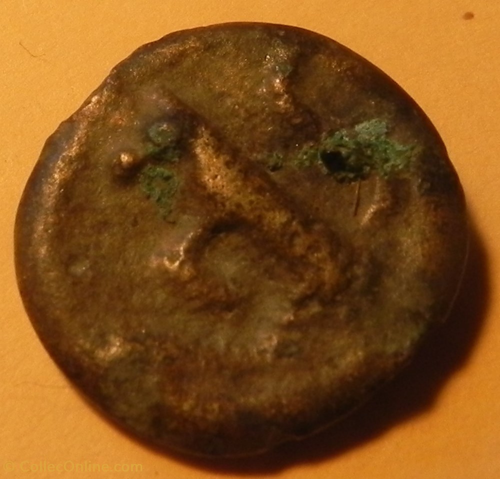 potin Turons à la tête diabolique. monnaie d'inspiration lunaire monnaies antiques celtes potin turons a la tete diabolique monnaie inspiration lunaire