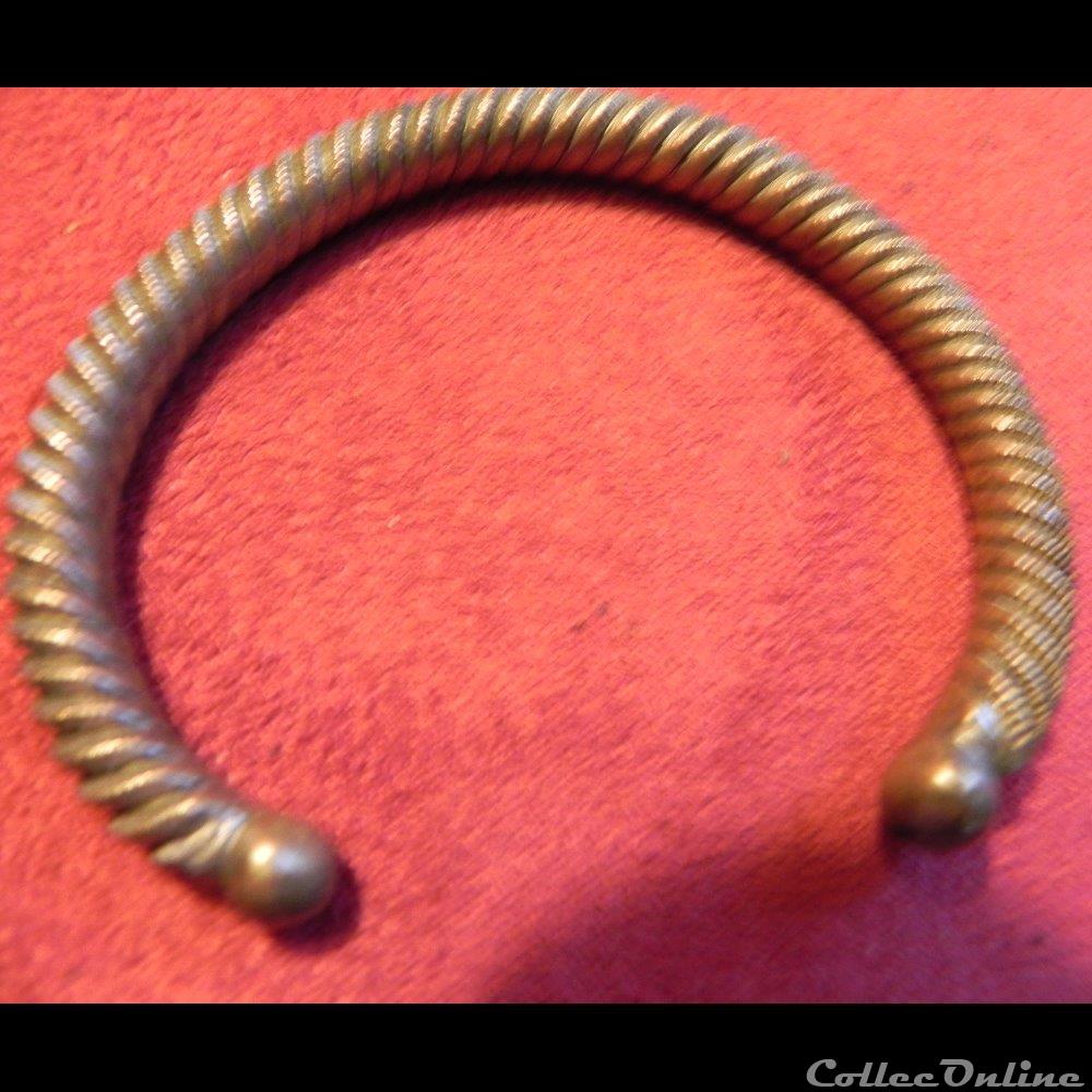 Bracelet / manille-monnaie primitive afrique bracelet manille monnaie