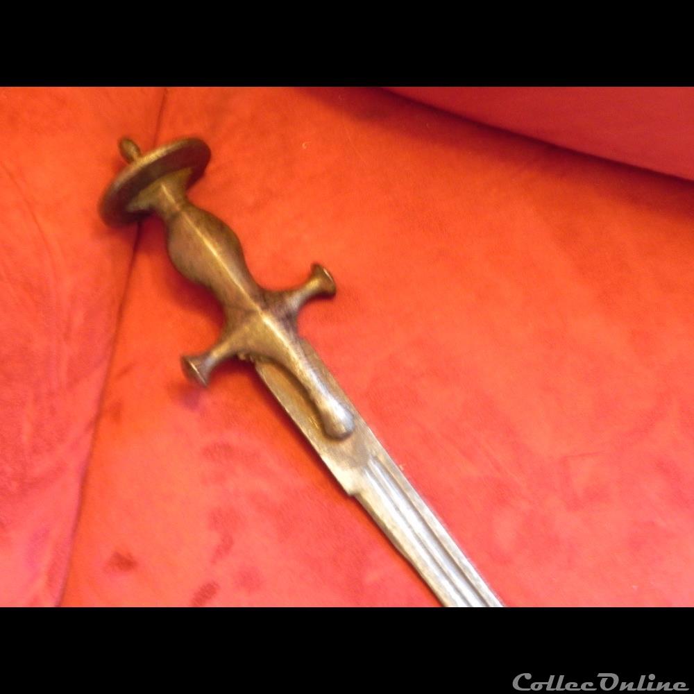 sabre indo-Afghan, Talwar indien, époque XIXème siècle 3 militarium arme blanch mandat territoriaux sabre indo afghan talwar indien epoque xixeme siecle
