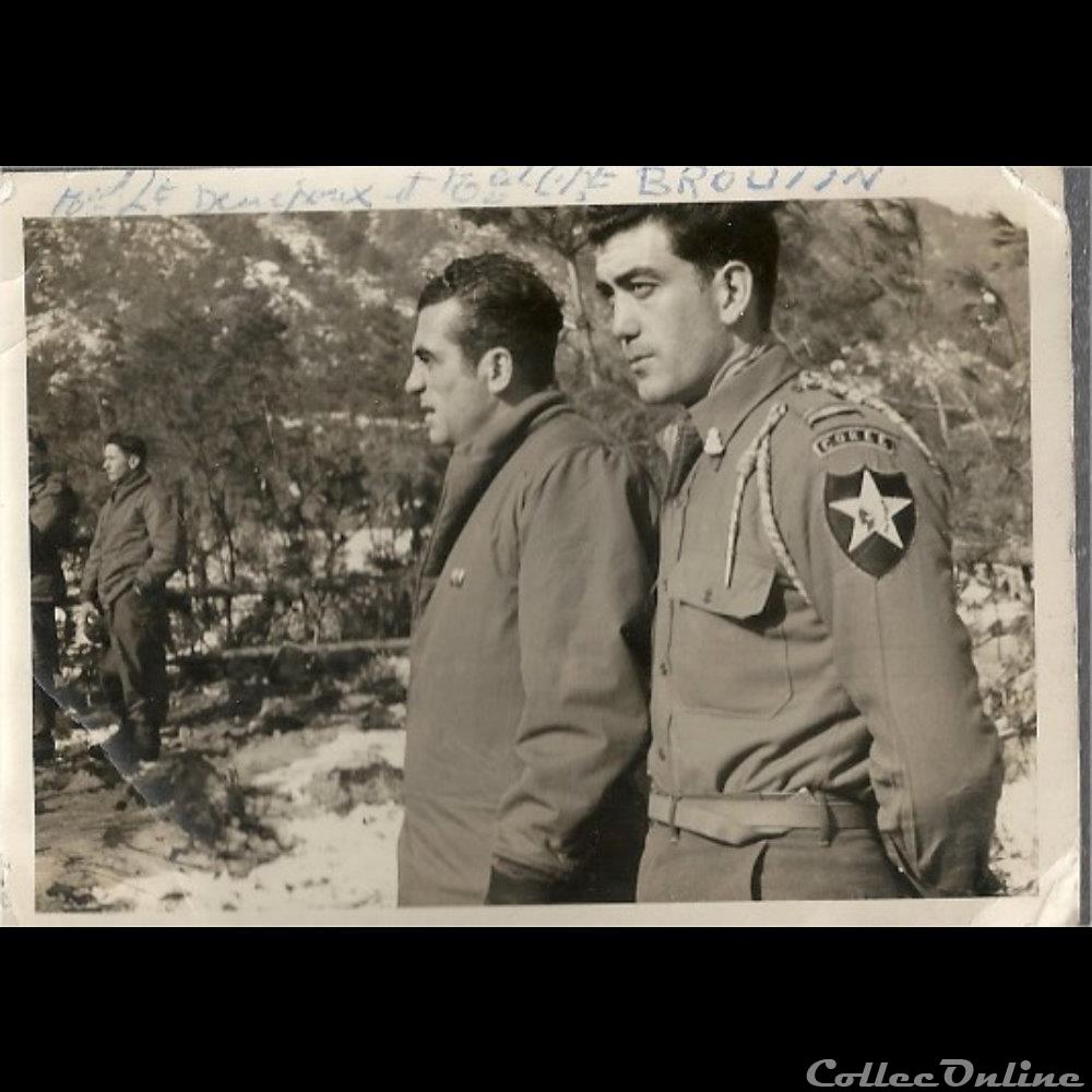 photographies medecin lieutenant denepoux le medecin capitaine broutin guerre de coree 1952