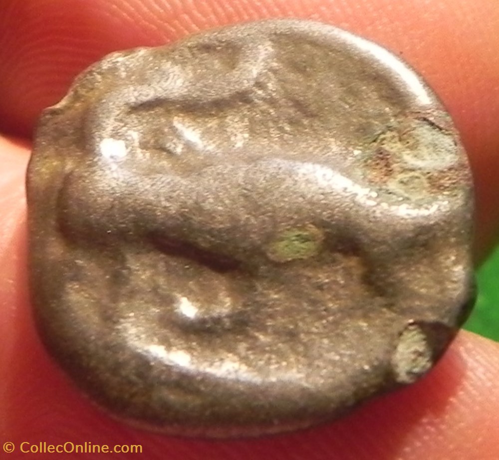 monnaies antiques celtes potin turons a la tete diabolique monnaie inspiration lunaire
