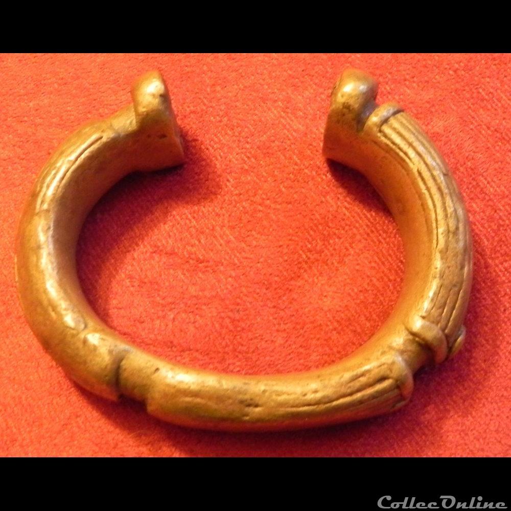 manille-monnaie primitive afrique manille monnaie