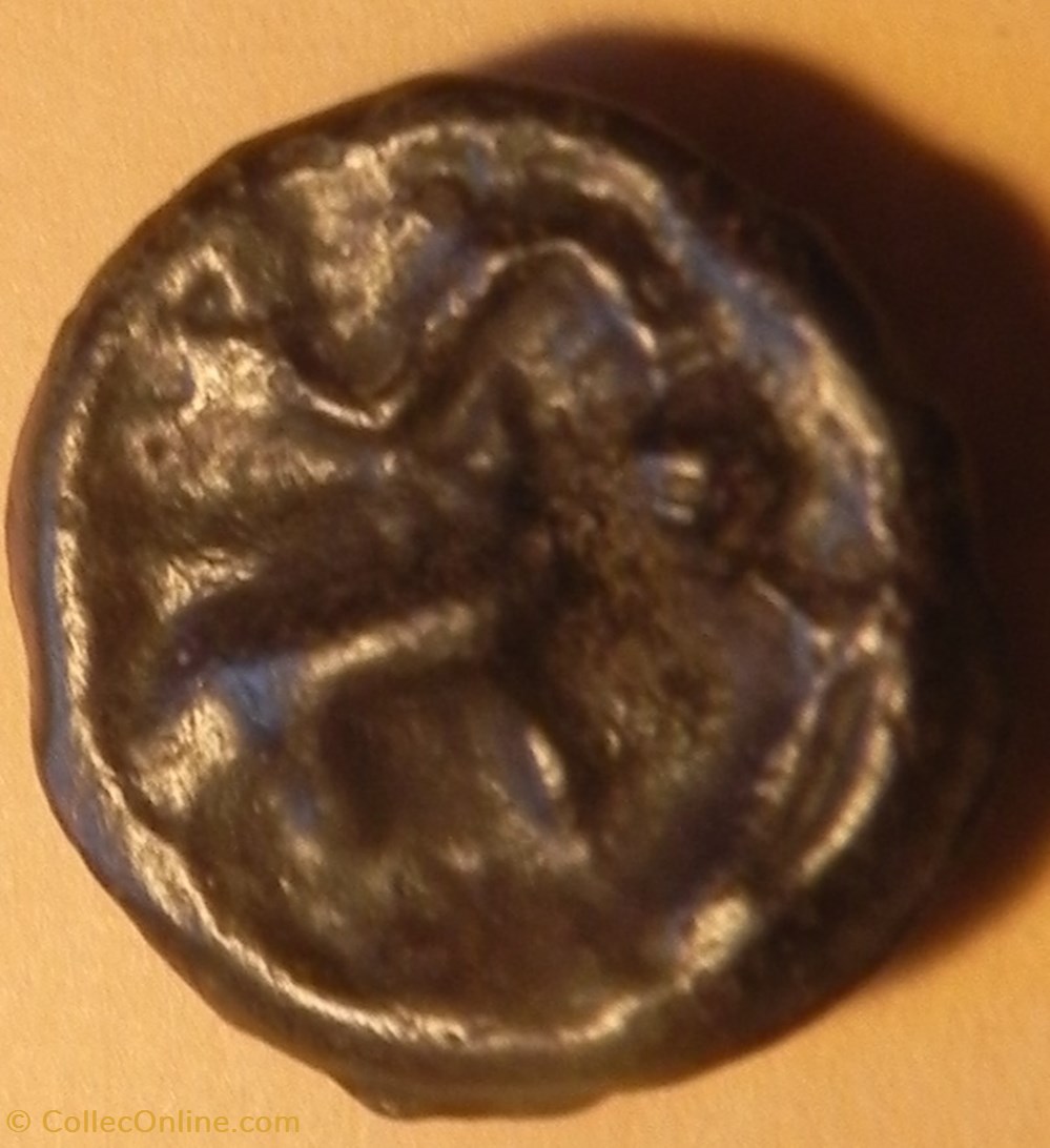 monnaies antiques celtes potin turons a la tete diabolique monnaie inspiration lunaire