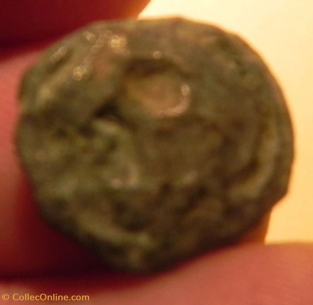monnaies antiques celtes potin turons a la tete diabolique monnaie inspiration lunaire