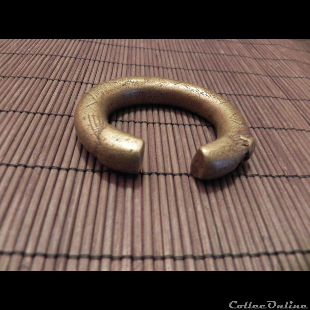 Bracelet (classé dans mes manilles & monnaies primitives) afrique bracelet classe dans mes manilles monnaies primitives