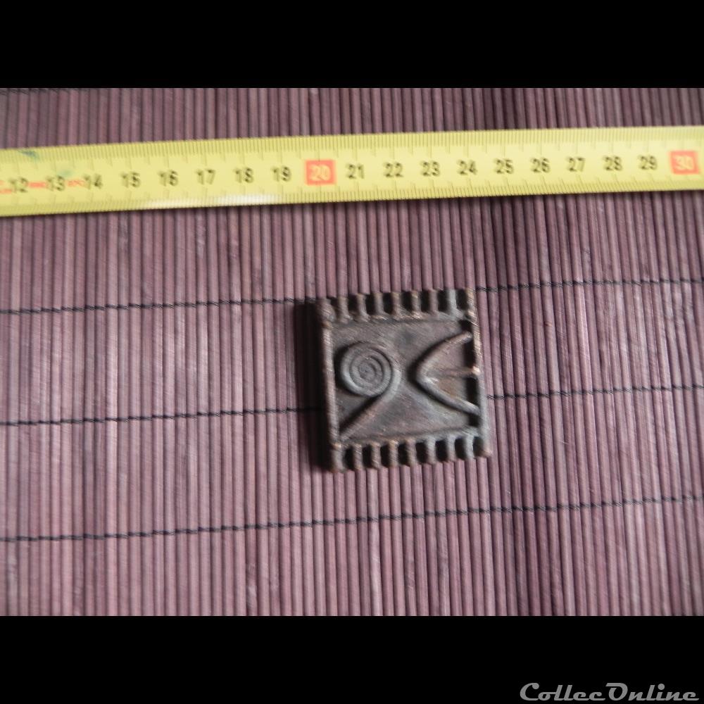 poids à or forme géométrique Akan europe poids a or forme geometrique akan