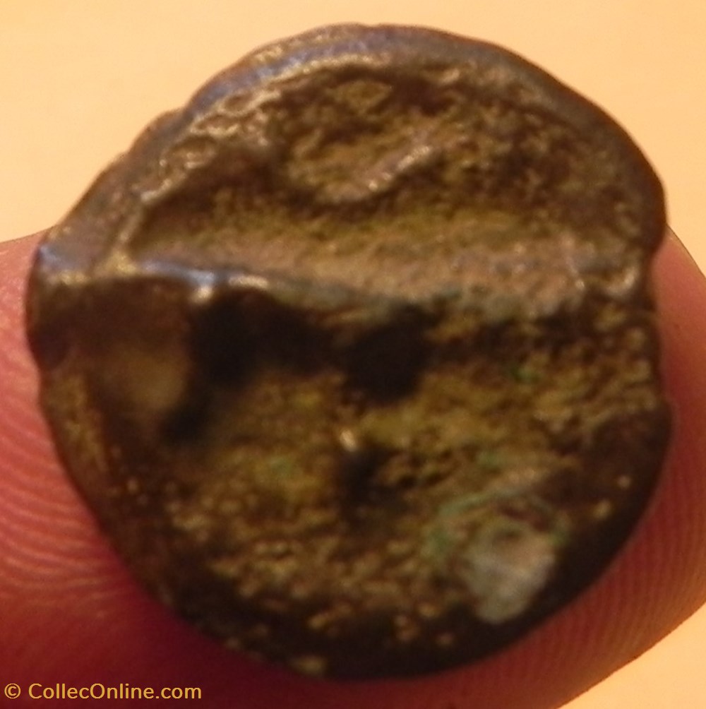 monnaies antiques celtes potin turons a la tete diabolique monnaie inspiration lunaire