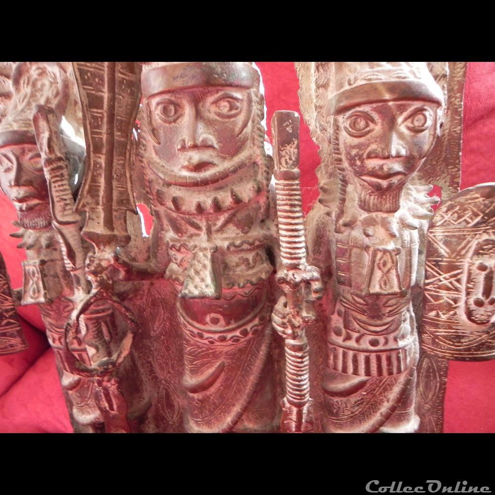 art antiquite africain statue plaque roi du benin et dignitaires