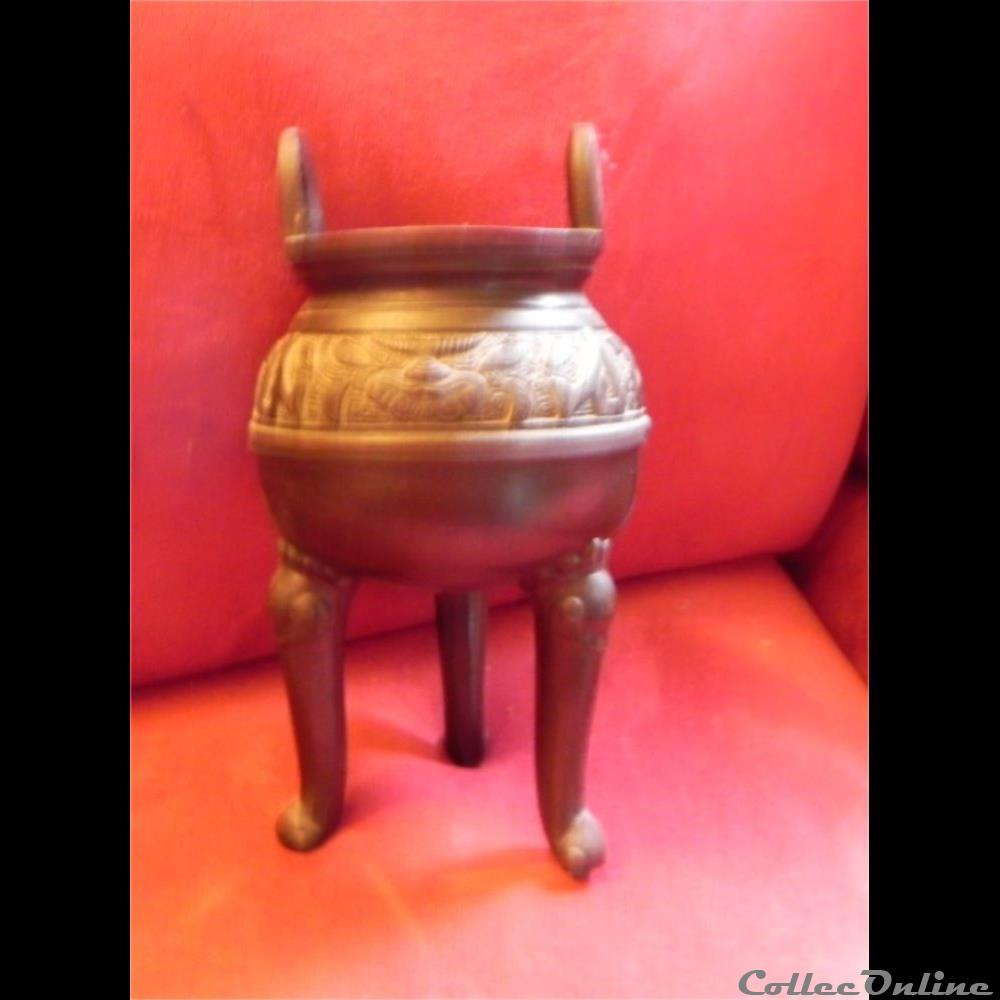 Brule parfum tripode BRONZE 3 art antiquite asiatique europe brule parfum tripode bronze