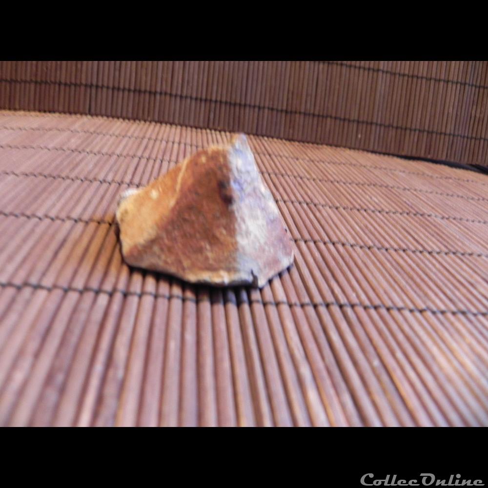 medievaux europe poids pyramidal a base hexagonale