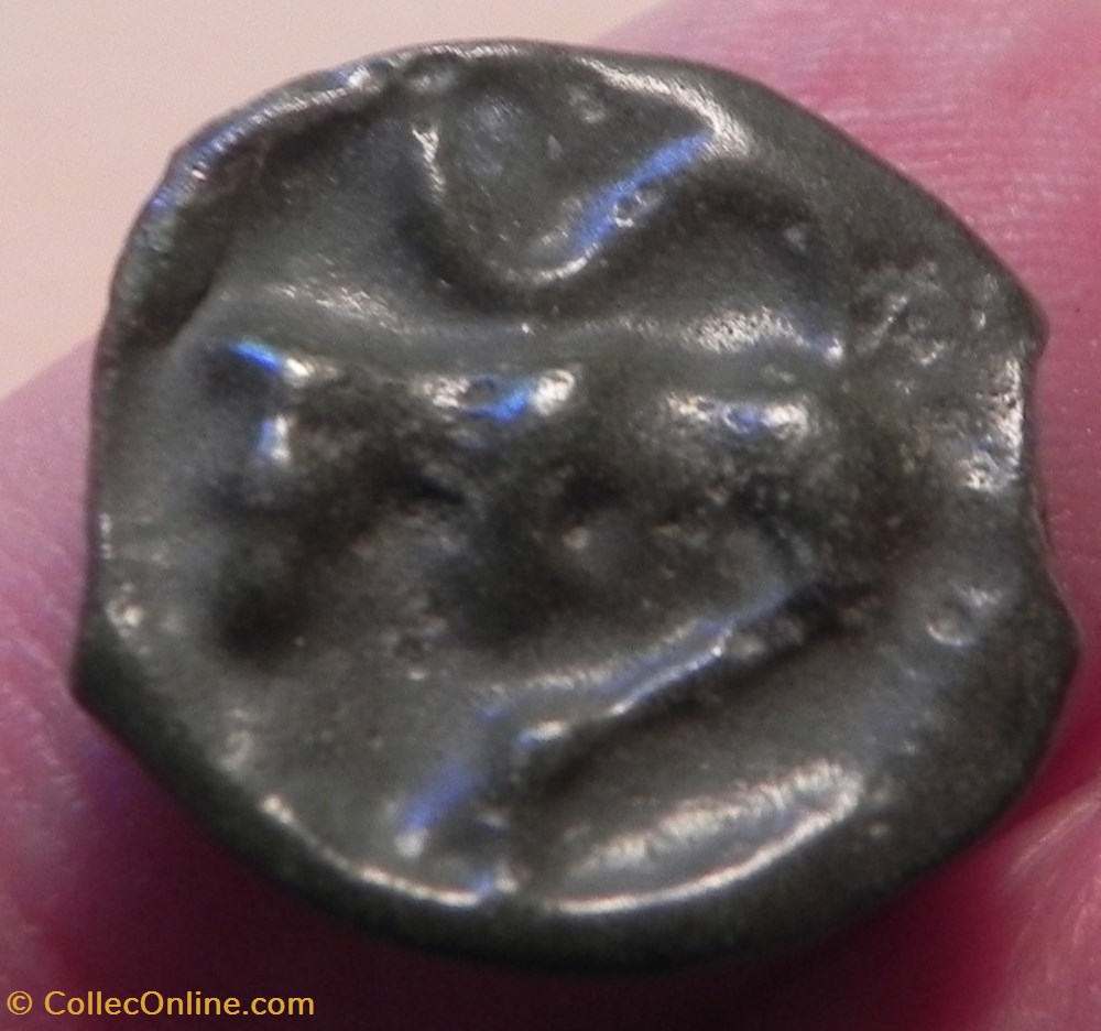 monnaies antiques celtes potin turons a la tete diabolique monnaie inspiration lunaire
