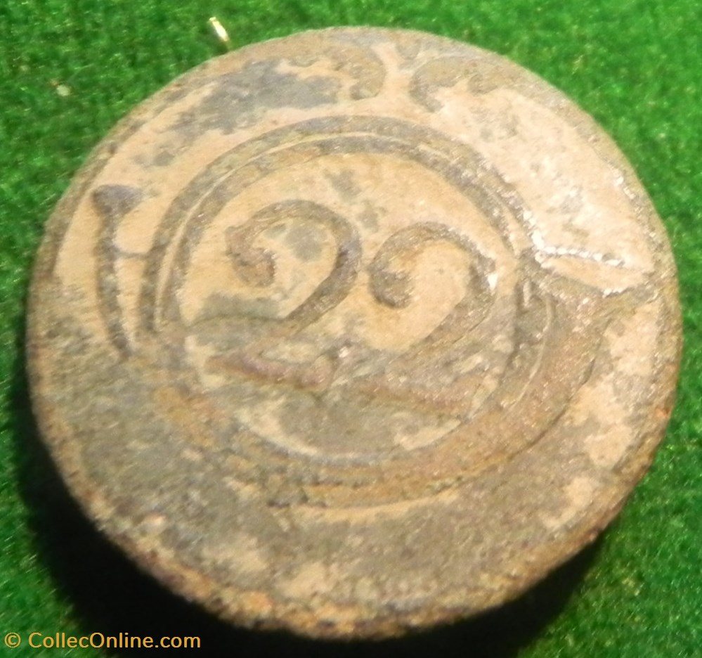 Bouton 22°Régiment de chasseur , troupes (1820-1844) France. 22 mm. vetements et accessoires boutons militaires bouton 22 regiment de chasseur troupes 1820 1844 france 22 mm