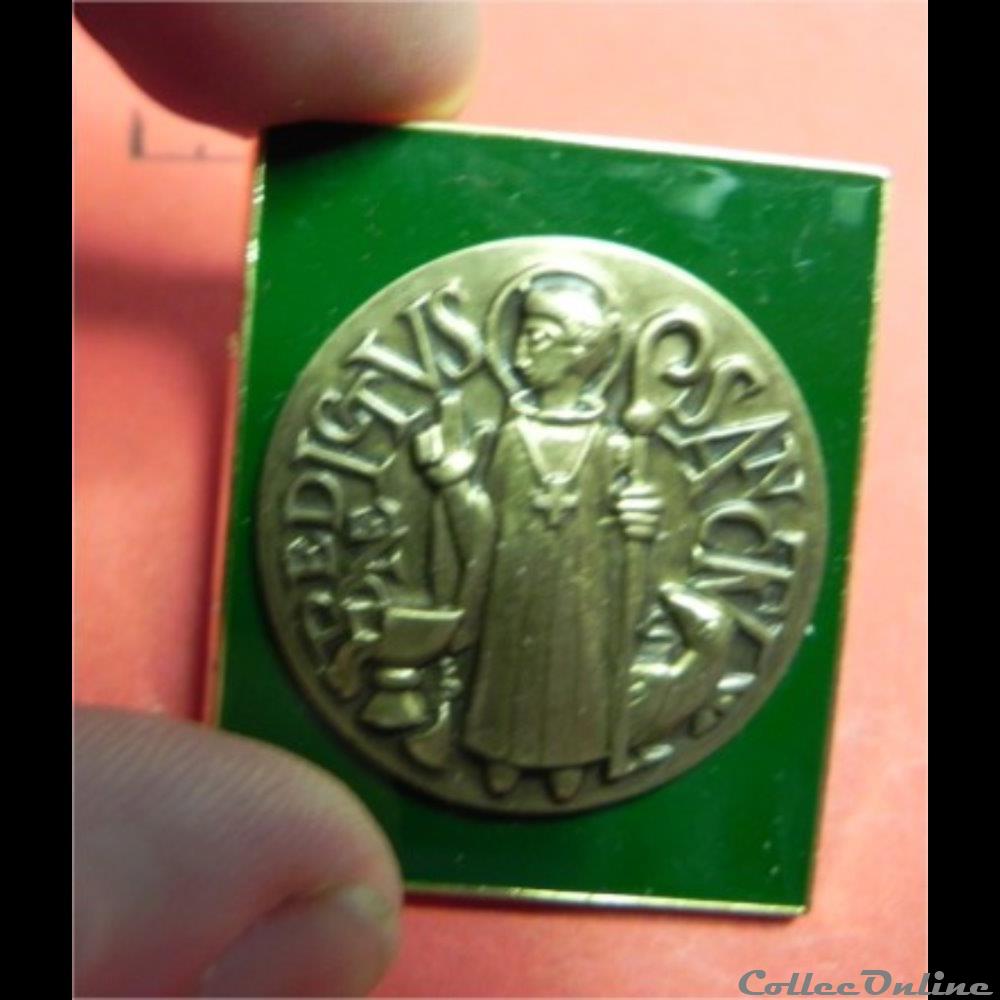 medaille religieuse mandat territoriaux st benoit magnet