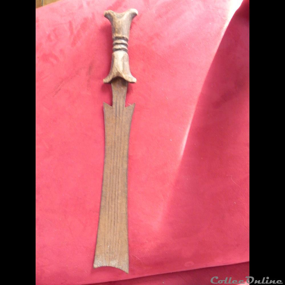 pré-monnaie Bamiléké Cameroun fer arme blanche 2 primitive romaine pre monnaie bamileke cameroun fer arme blanche
