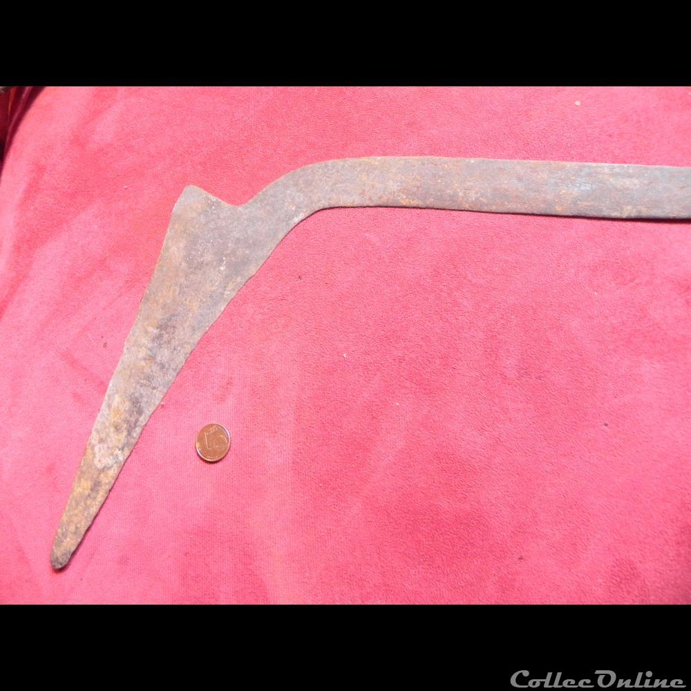 Ancienne arme faucille africaine Béro l'ethnie Poto du Congo 2 monnaie primitive elymaide parthe sassanide ancienne arme faucille africaine bero ethnie poto du congo